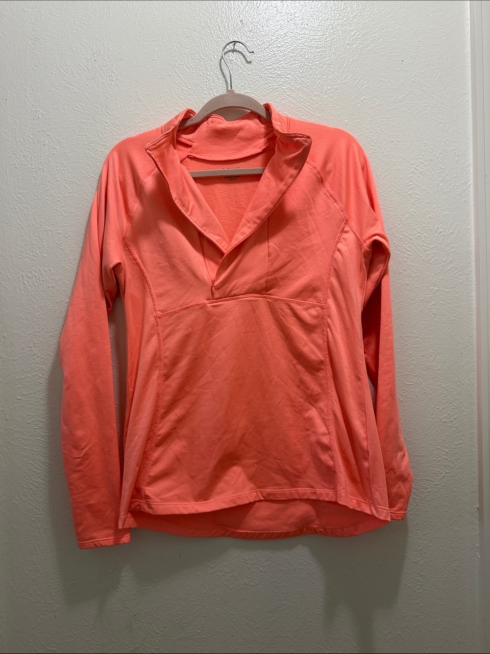 Hind Coral V-Neck Pullover Sweatshirt